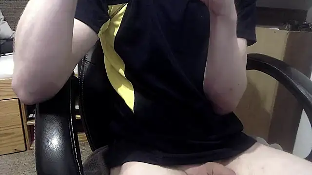 Milkyman7 online show from June 15, 2026, 7:49 pm