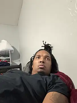 Snapshot of Thatyoungboy01 chatting on December 17, 2024, 3:17 am Thatyoungboy01 online show from December 17, 2024, 3:17 am