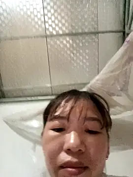 Lyphammyna online show from April 17, 2026, 1:14 pm