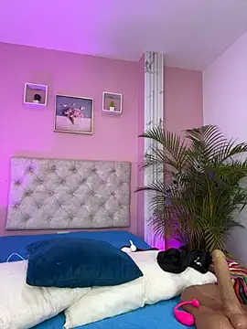 caro lovings online show from July 18, 2026, 3:44 am