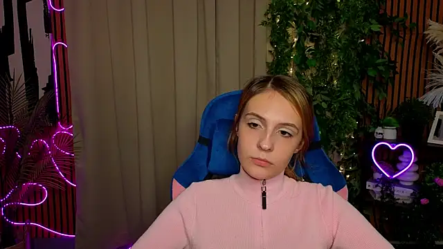 AlaiaIngram online show from April 19, 2026, 1:32 pm