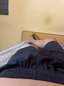 SkinnyGuy23 online show from May 23, 2026, 2:10 pm