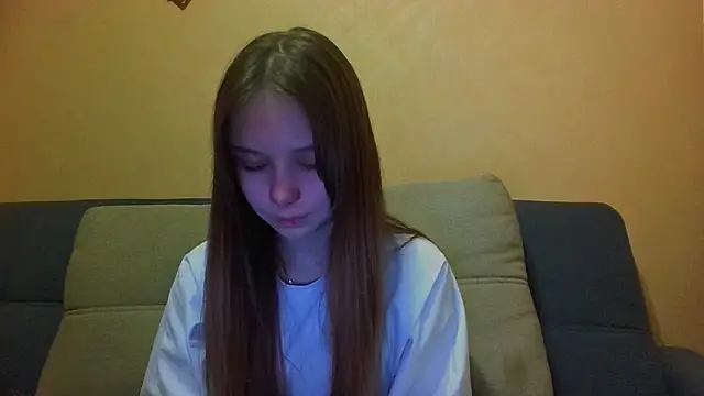Snapshot of Princess_Mira chatting on April 30, 2026, 5:41 pm Princess Mira online show from April 30, 2026, 5:41 pm