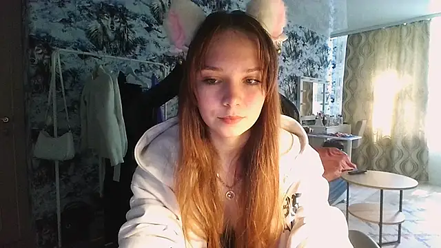 Snapshot of Princess_Mira chatting on June 26, 2026, 8:41 am Princess Mira online show from June 26, 2026, 8:41 am