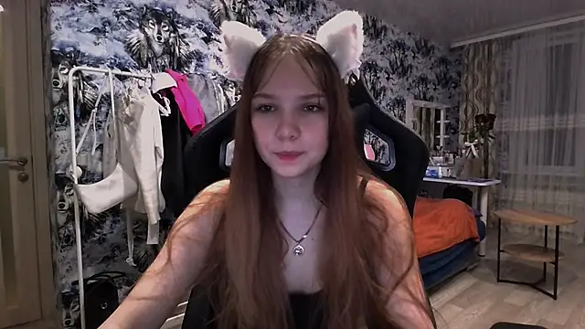 Snapshot of Princess_Mira chatting on July 11, 2026, 6:21 pm Princess Mira online show from July 11, 2026, 6:21 pm