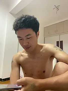xiaowu888 online show from May 10, 2026, 12:43 pm