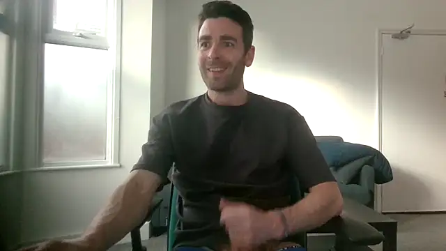 frenchbdmaninlondon online show from May 6, 2026, 6:02 pm
