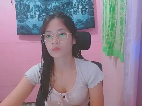 Sweetsexylady19 online show from June 8, 2026, 4:57 am