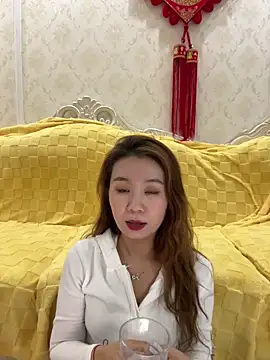 Xiaoyu523 online show from April 20, 2026, 3:15 pm