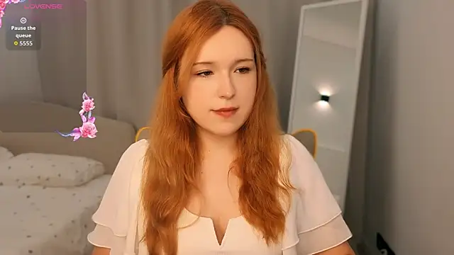 flaremoon online show from July 3, 2026, 6:47 pm