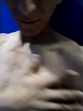 Georgeelmejor13 online show from April 25, 2026, 4:04 am