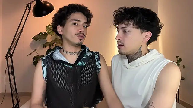 Noah and Steven online show from May 18, 2026, 2:07 am