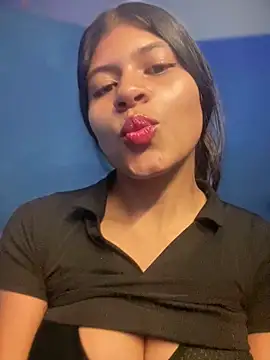 Snapshot of ElahiaMarquez chatting on May 29, 2026, 10:30 pm ElahiaMarquez online show from May 29, 2026, 10:30 pm