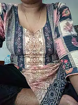 Misty-Meya online show from July 23, 2026, 5:27 am