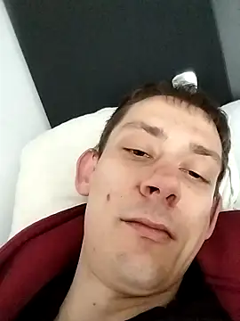 Jerzy280 online show from April 19, 2026, 12:04 pm