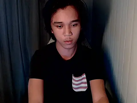 Snapshot of urnaughty_paul chatting on April 29, 2026, 3:43 am urnaughty paul online show from April 29, 2026, 3:43 am