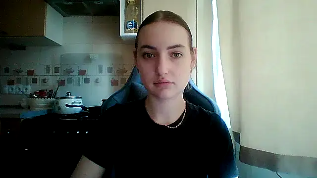 Lisanta online show from May 22, 2026, 12:33 pm