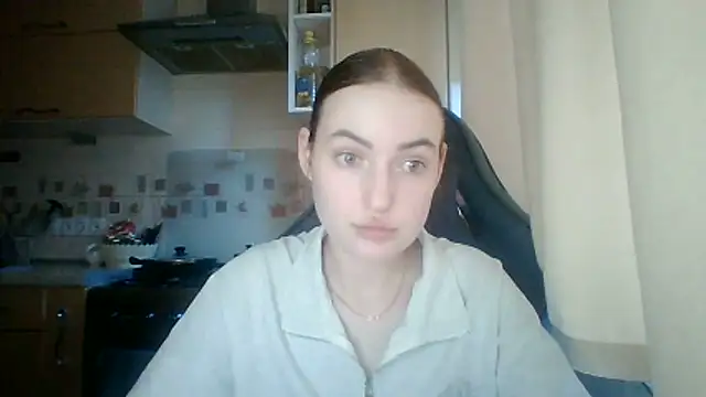 Lisanta online show from June 16, 2026, 3:47 pm