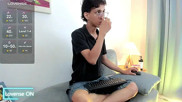 Snapshot of dax_blaze chatting on June 6, 2026, 1:27 pm dax blaze online show from June 6, 2026, 1:27 pm