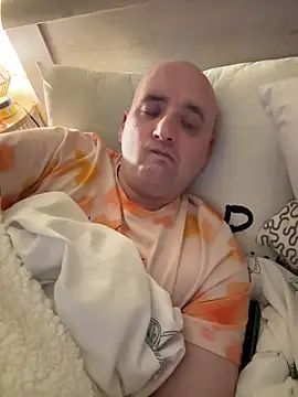 reglu02 online show from April 20, 2026, 8:43 pm