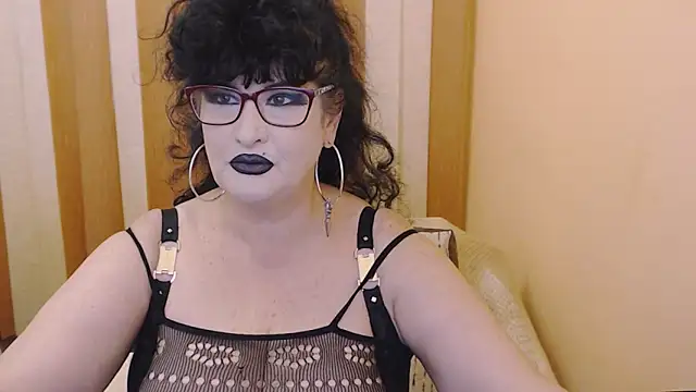 QuuenOfSin online show from October 24, 2025, 8:49 pm