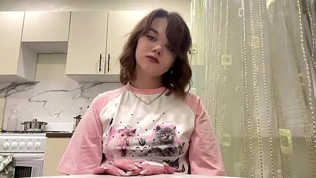 CunnyShawty online show from April 21, 2026, 6:12 pm