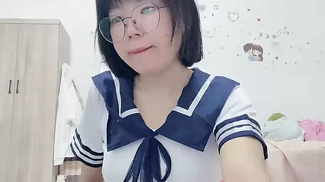 Belle-LL online show from May 19, 2026, 3:13 am