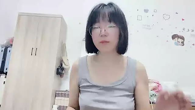 Belle-LL online show from June 2, 2026, 5:04 pm