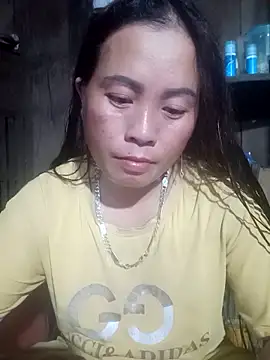 phuongtrinh1 online show from May 15, 2026, 12:23 pm