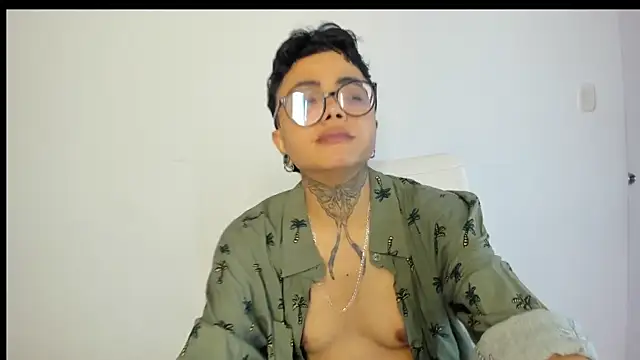 Snapshot of Antony_D_ossa chatting on August 1, 2026, 4:23 am Antony D ossa online show from August 1, 2026, 4:23 am