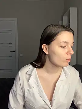 Emmy Boobssss online show from April 20, 2026, 3:59 pm