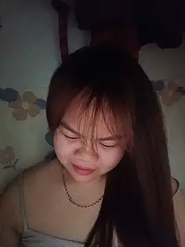 Truxcy1 online show from May 24, 2026, 5:51 pm