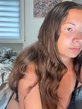 AmeliaStarOfficial online show from July 1, 2026, 5:02 pm