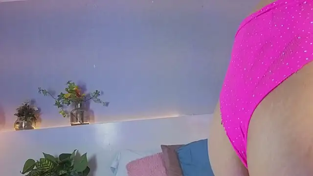 lily obsession online show from April 28, 2026, 4:01 pm