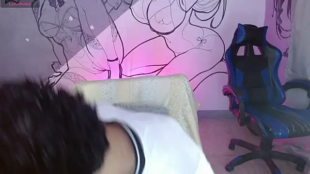 caius bigcock1 online show from May 13, 2026, 12:35 pm