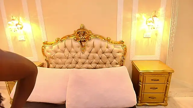 PaulineKosh online show from July 13, 2026, 7:49 pm