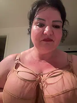 curvymilfmicha online show from July 8, 2026, 8:46 pm