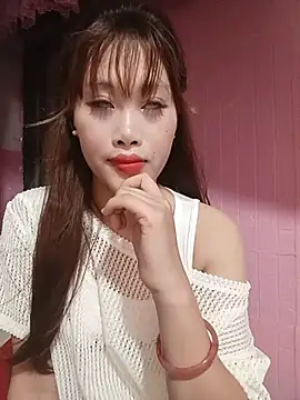 Snapshot of Ly-sexyy chatting on June 24, 2026, 6:18 pm Ly-sexyy online show from June 24, 2026, 6:18 pm