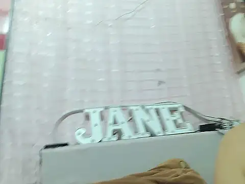squirtlove1 online show from June 3, 2026, 2:33 pm