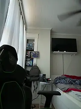 luv chino online show from April 27, 2026, 5:33 pm