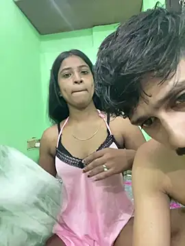 hot-couple-0 online show from June 11, 2026, 12:58 pm