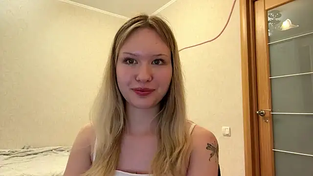 HoneyBlink online show from May 2, 2026, 3:17 pm