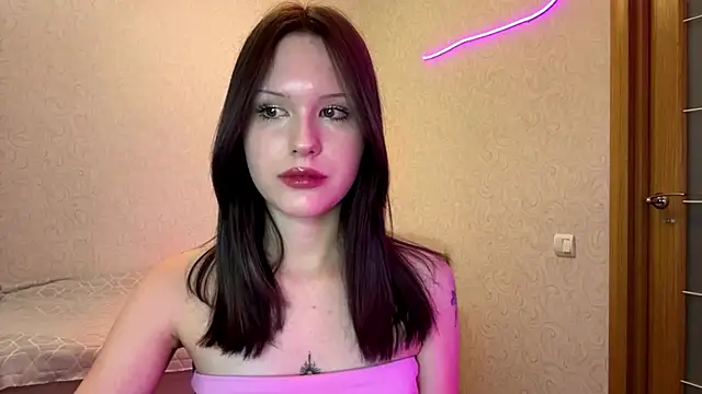 HoneyBlink online show from May 12, 2026, 2:14 pm