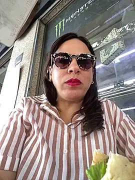 SabrinaDVD online show from May 22, 2026, 4:01 pm