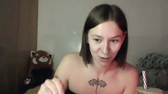 JuicyErika online show from May 24, 2026, 10:59 pm