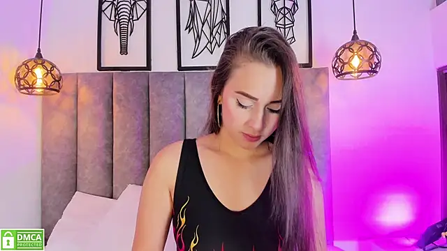 Vanne Queen  online show from June 24, 2026, 11:31 am