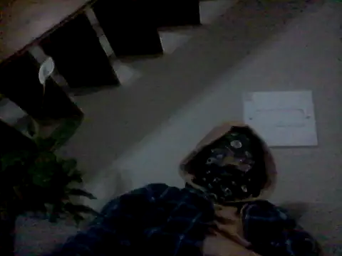 Snapshot of LunjeSA chatting on June 3, 2026, 8:03 pm LunjeSA online show from June 3, 2026, 8:03 pm