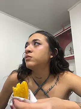 SinSirenXXX online show from July 23, 2026, 1:09 pm