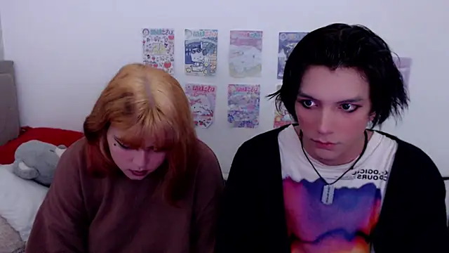 Snapshot of raven_n_matt chatting on June 25, 2026, 7:07 pm raven n matt online show from June 25, 2026, 7:07 pm