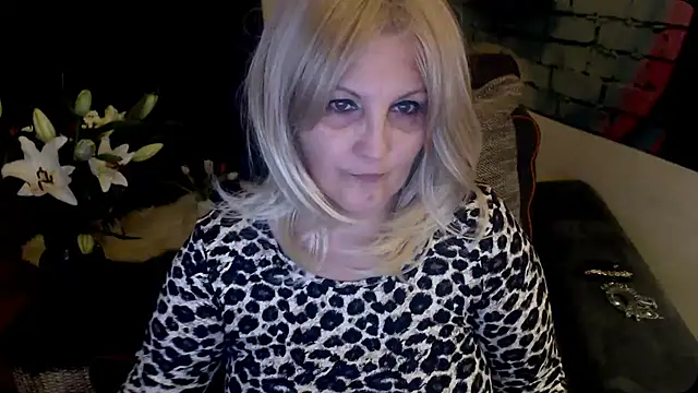 Divineblond online show from February 2, 2025, 8:08 pm